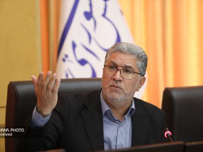 کارکنان نفت برای تولید پایدار سوخت در جنگ تحمیلی جانانه ایستادند