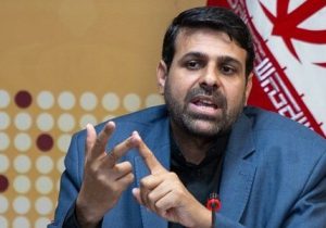 عضو هیات رئیسه مجلس : دل مردم را خالی نمی‌کنم اما احتمال جنگ کم نیست