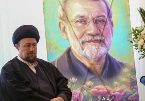 دیدار خانواده حسن خمینی با خانواده شهید لاریجانی/ مخالفین لاریجانی، او را بسیار ناجوانمرادنه هدف قرار می دادند