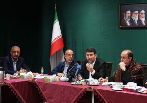 نشست مجلس با وزیر ارتباطات/ نایب رئیس مجلس: اینترنت را قبول داریم اما مدیریت آن باید دست خودمان باشد