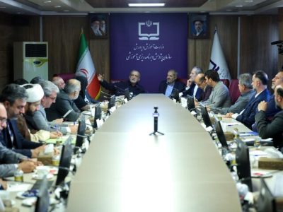 پزشکیان: نباید به بهانه جنگ، کشور را در وضعیت نیمه‌ تعطیل قرار دهیم/ بستر مناسب برای برگزاری حضوری امتحانات فراهم شود